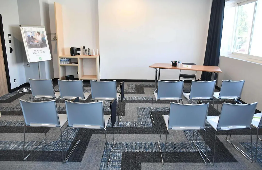 Ibis Styles Avignon Sud-1