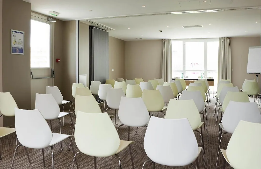 ibis Styles Compiegne-1