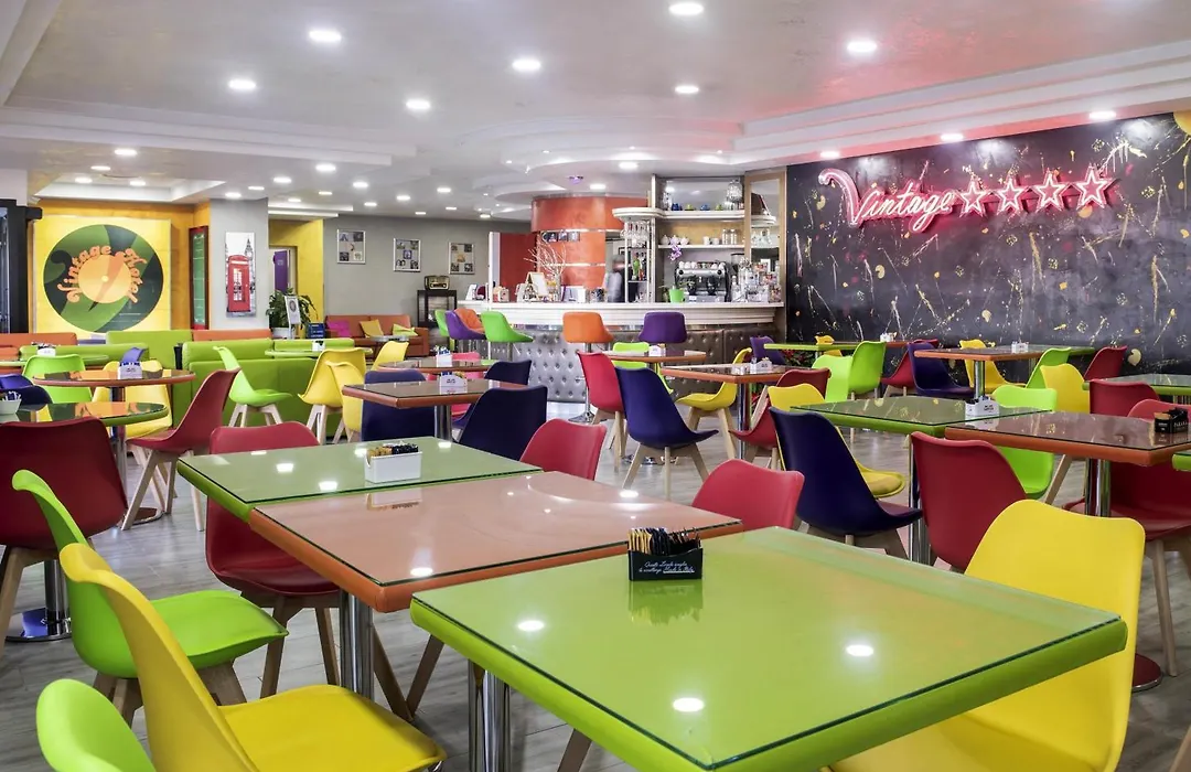 Ibis Styles Roma Vintage-1