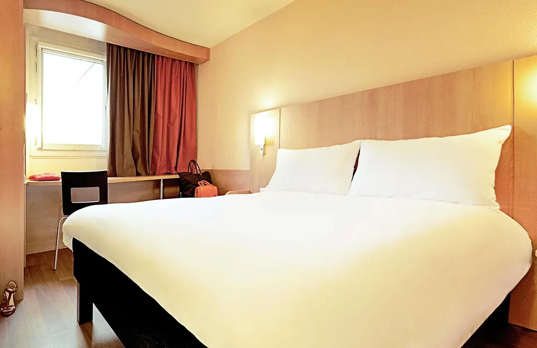 Ibis Poitiers Sud-1