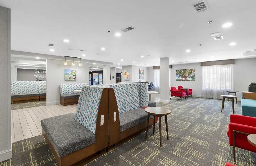 Hampton Inn Salem-1