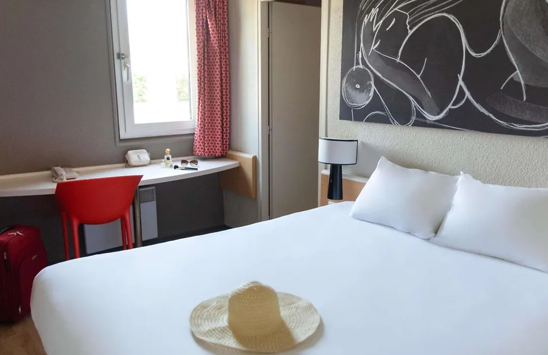 Hotel Ibis Narbonne-1