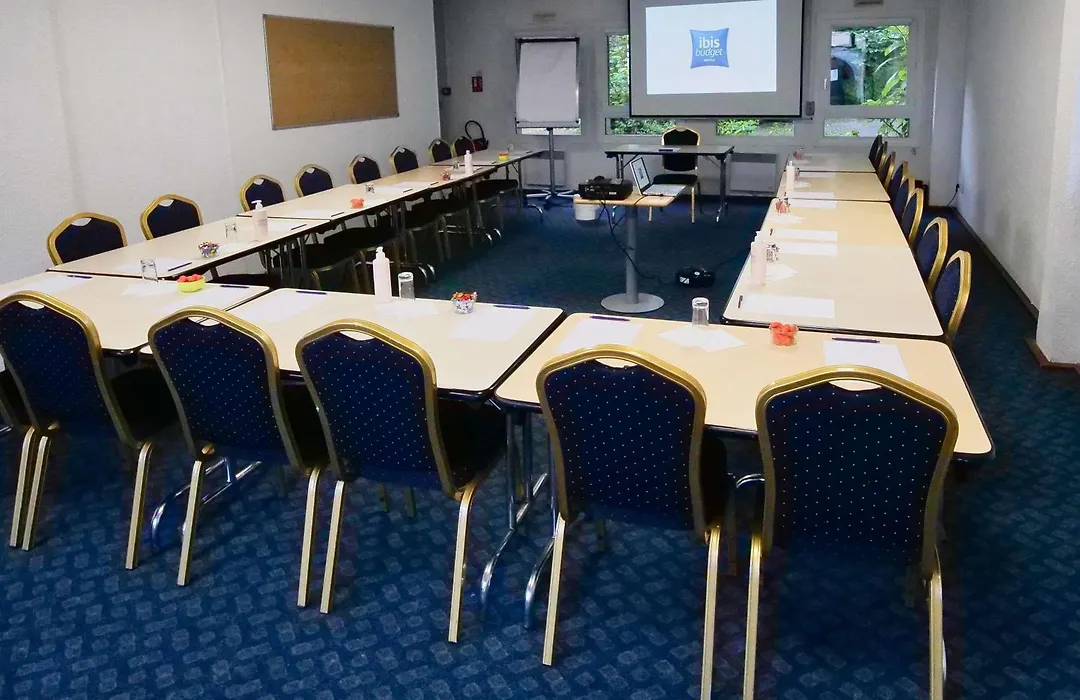 ibis budget Blois Centre-1