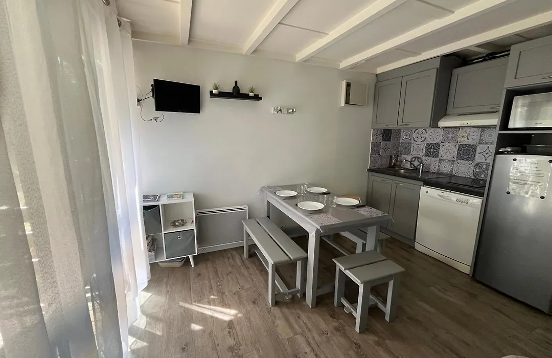 Les Cottages De Leon-1