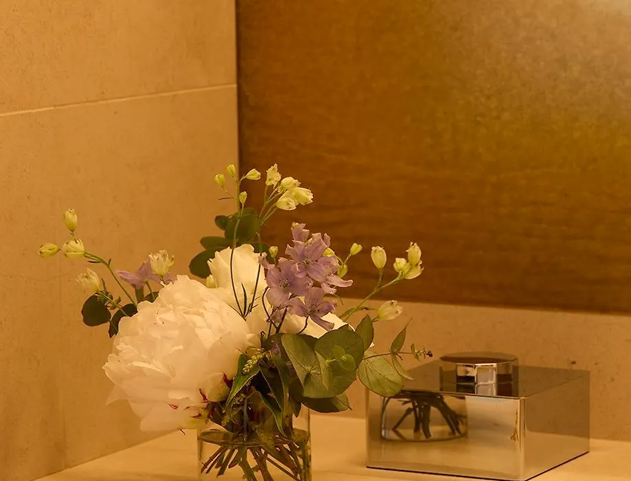 Hotel D'Aubusson-1