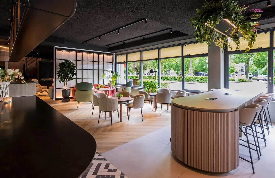 Tulip Hotels & Residences - Zwolle-1