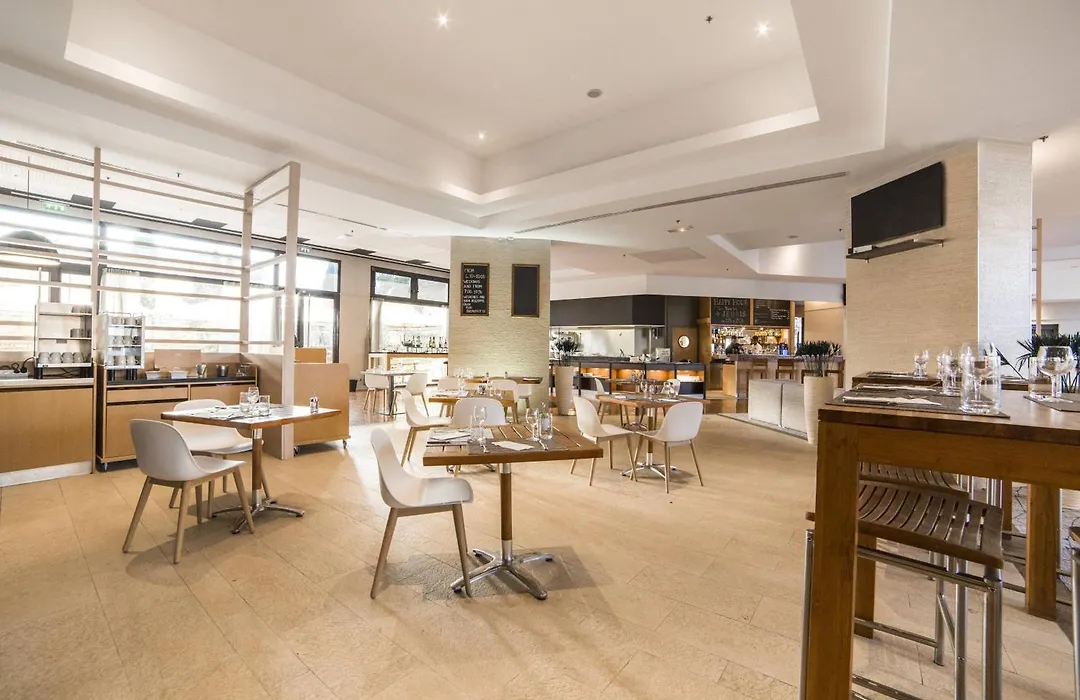 Courtyard By Marriott Paris La Defense West - Colombes-1