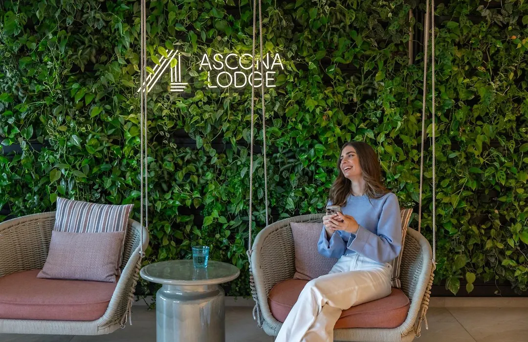 Ascona Lodge, Pool & Garden Retreat-1