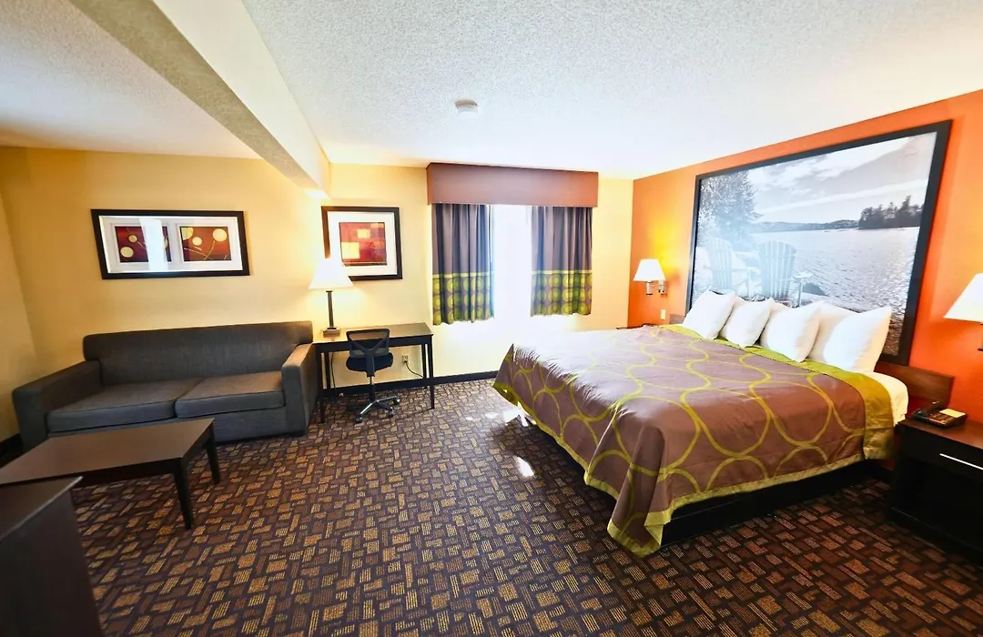 Super 8 By Wyndham Clive Ia-1