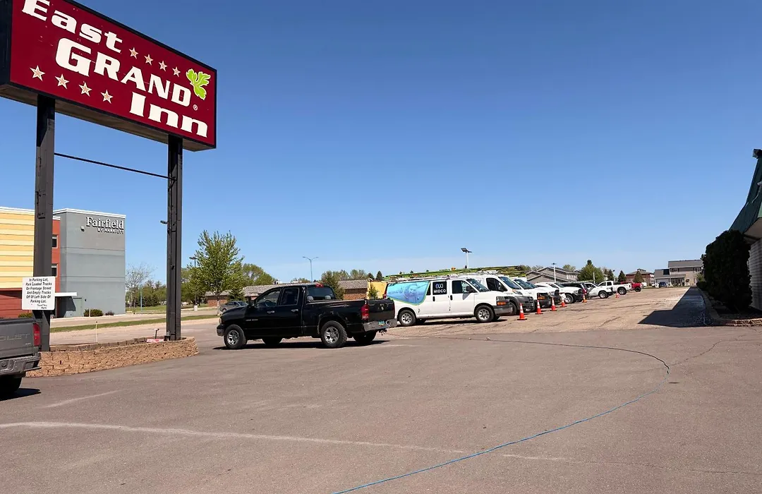 East Grand Inn Grand Forks Nd I 29-1