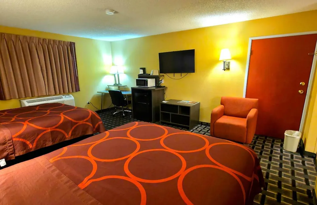 Super 8 By Wyndham Henderson North East Denver-1