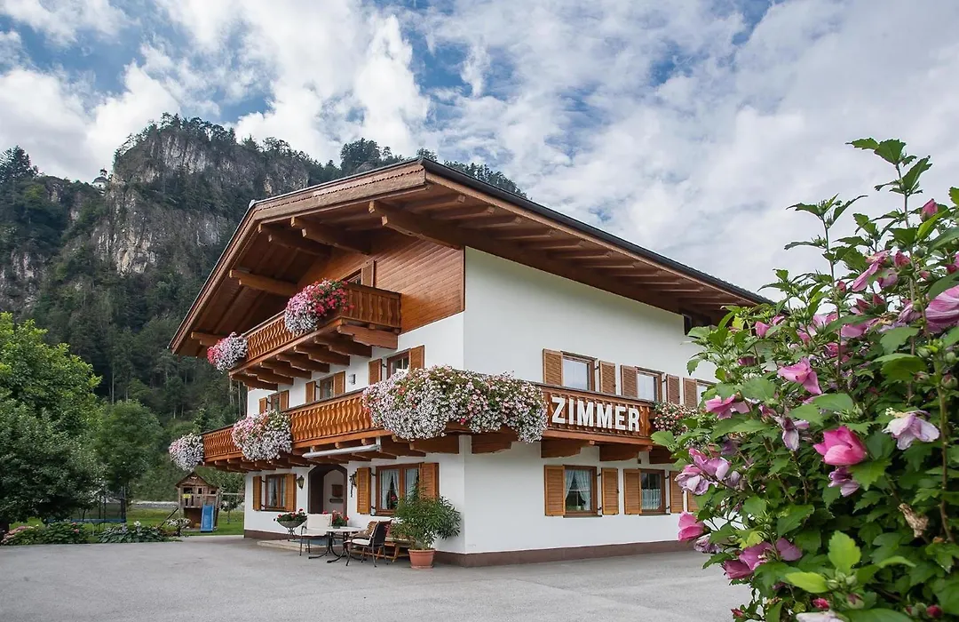 Gästehaus Luxner-1