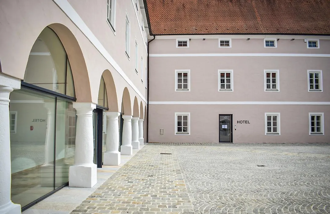 Schloss Hotel Zeillern-1