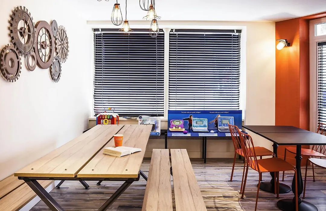 Ibis Styles Paris Mairie De Clichy-1