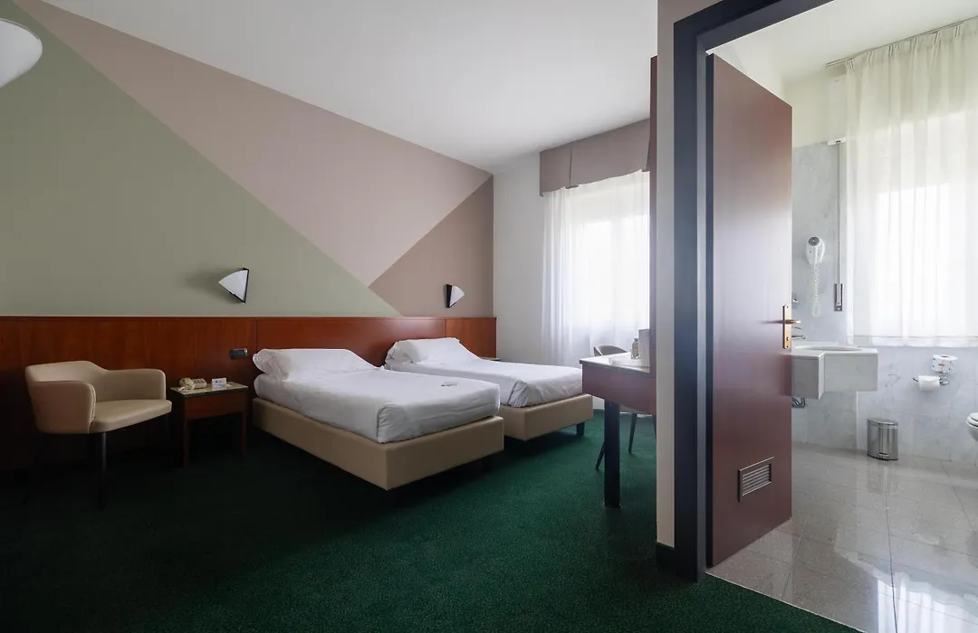 Best Western Hotel Turismo-1
