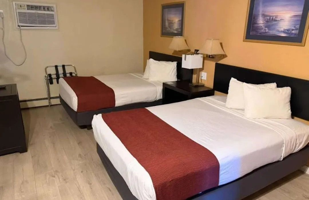 Econo Lodge Inn & Suites Montrose - Black Canyon Area-1