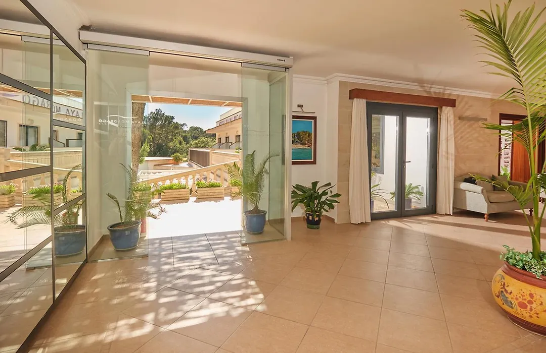 Hotel Playa Mondrago-1