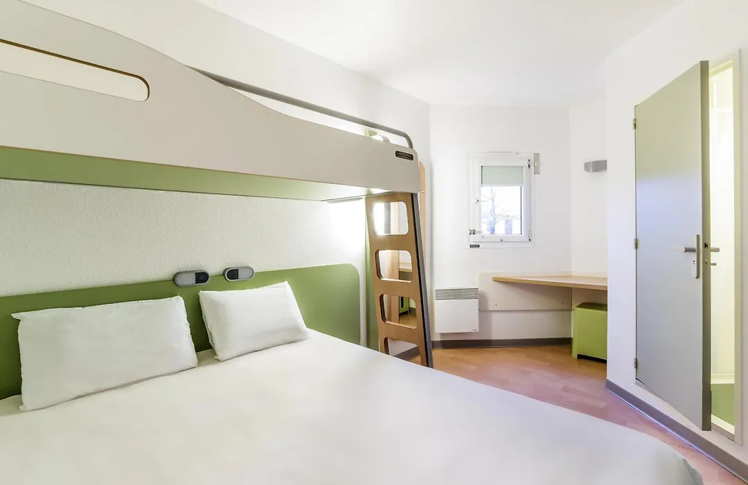 Ibis Budget Caen Memorial-1