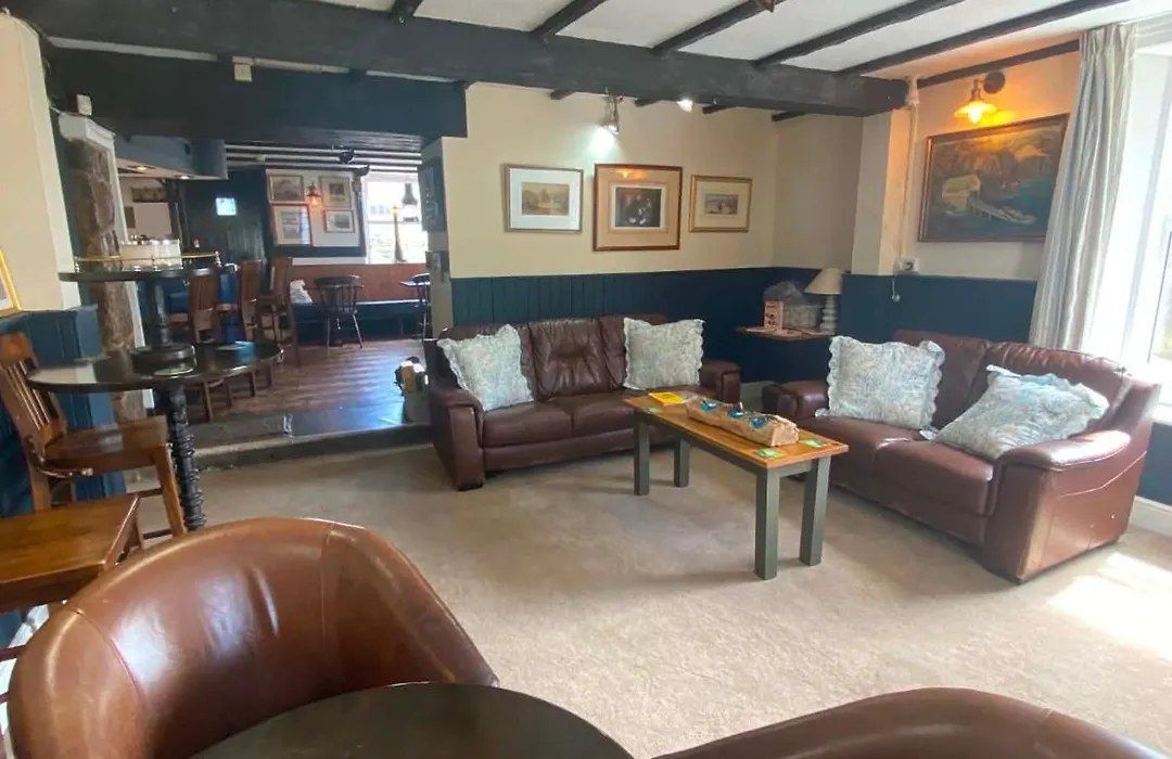 The Top House Inn-1
