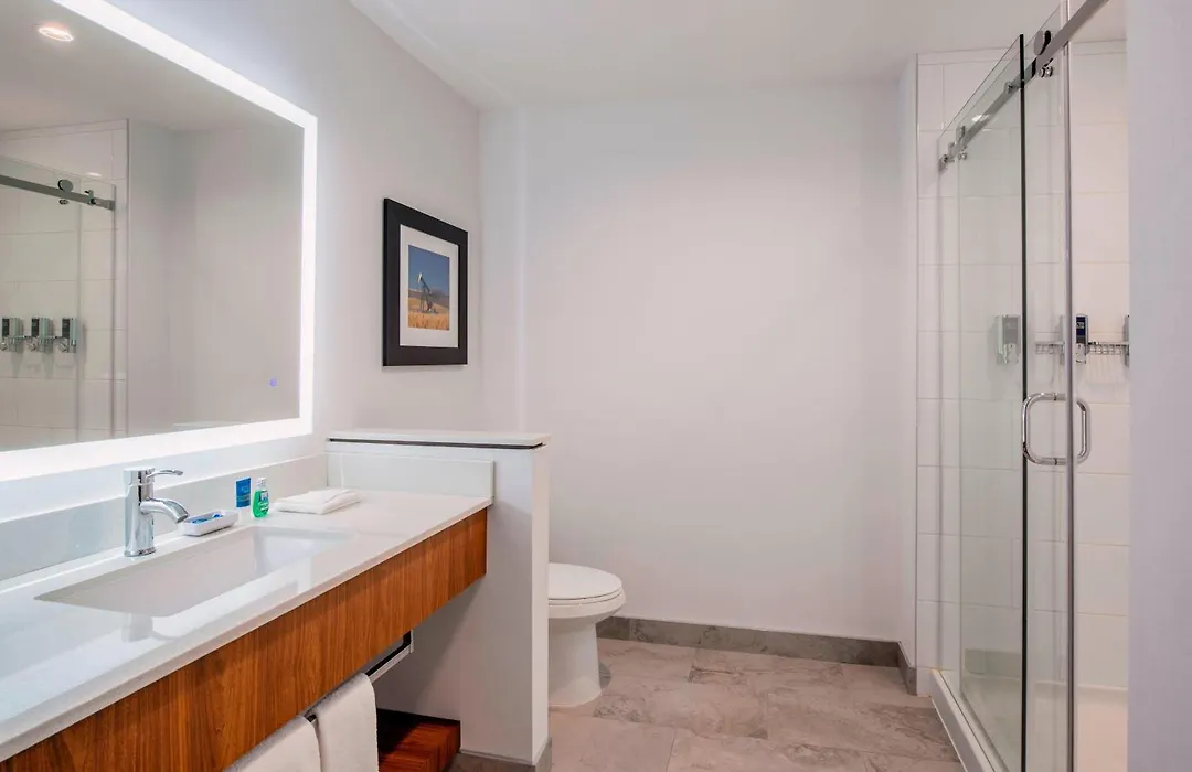 Four Points By Sheraton Grande Prairie-1