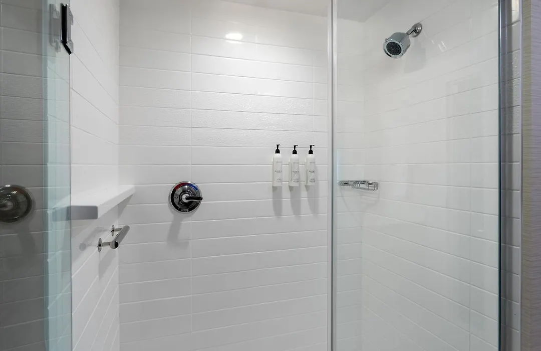 Fairfield Inn & Suites By Marriott Buffalo Amherst/University-1