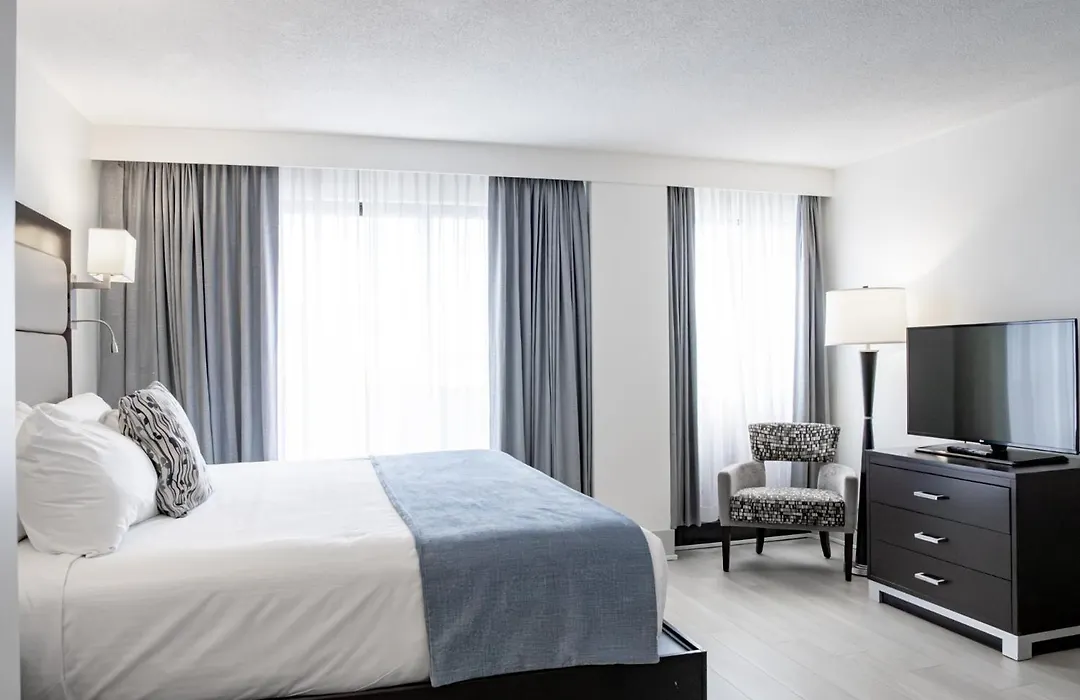Ottawa Embassy Hotel & Suites-1
