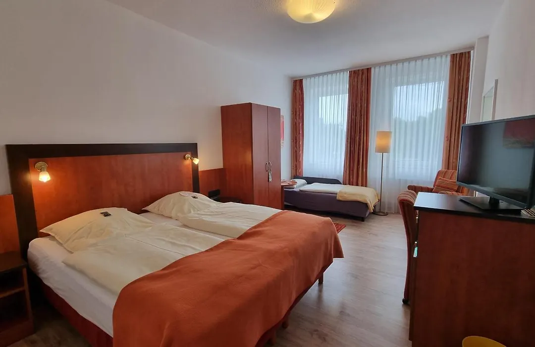 Akzent Hotel Strandhalle-1