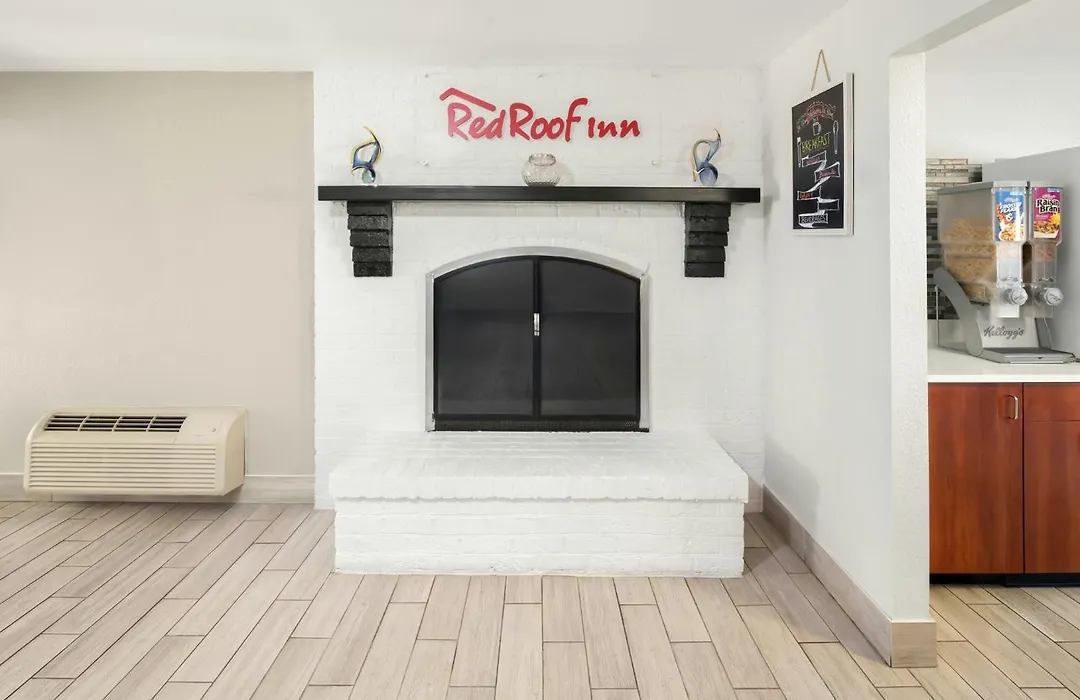 Red Roof Inn & Suites Marysville-1