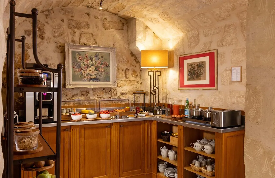 Hotel Le Relais Des Halles-1