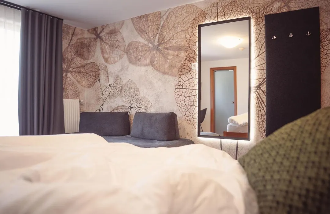 Das Bergfrieden Nature Active Hotel-1