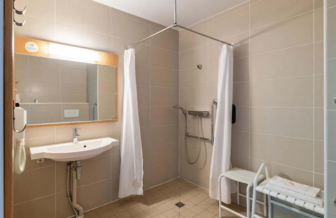 B&B HOTEL Lyon Eurexpo Chassieu-1