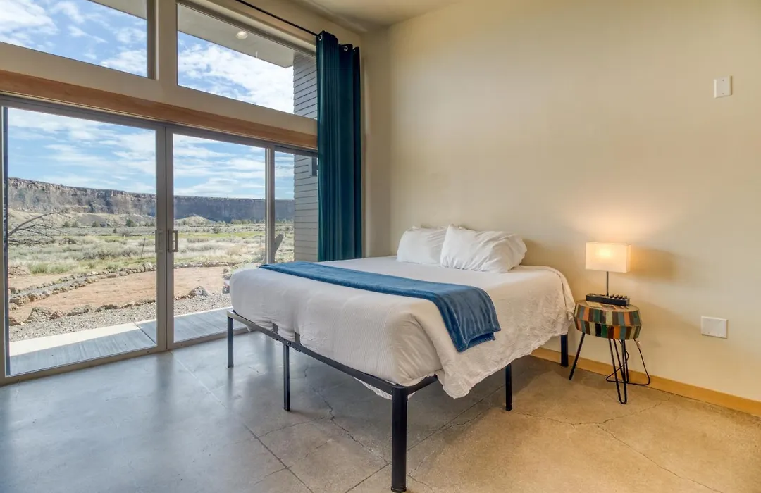Crooked River Ranch Cabins-1