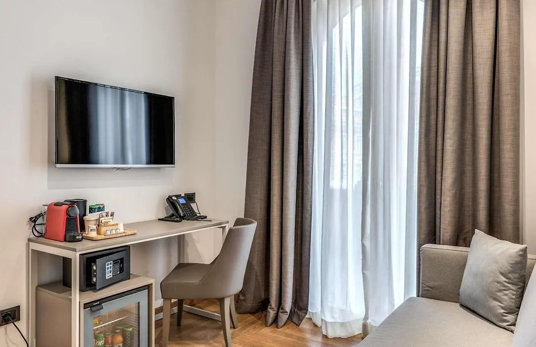 Mercure Roma Centro Termini-1