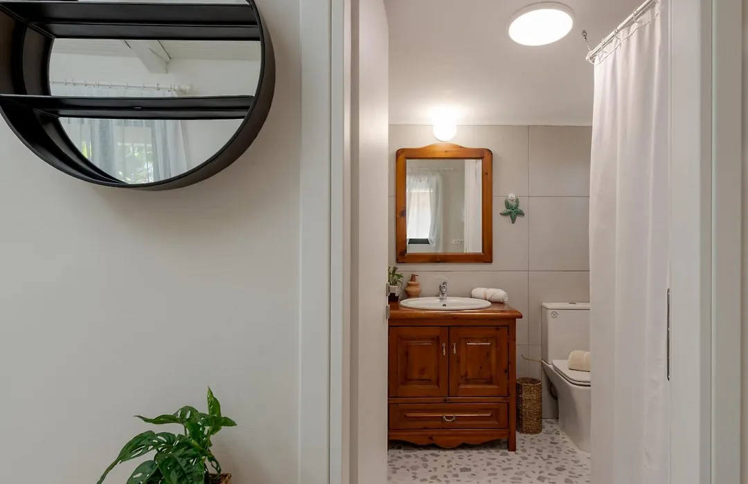 Thires Guesthouse-1