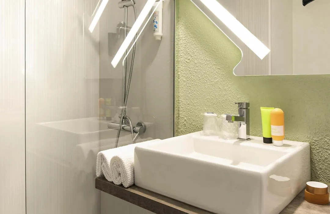 ibis budget Saint-Ouen-l'Aumône-1