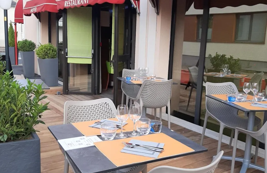 Kyriad Hotel Nevers Centre-1