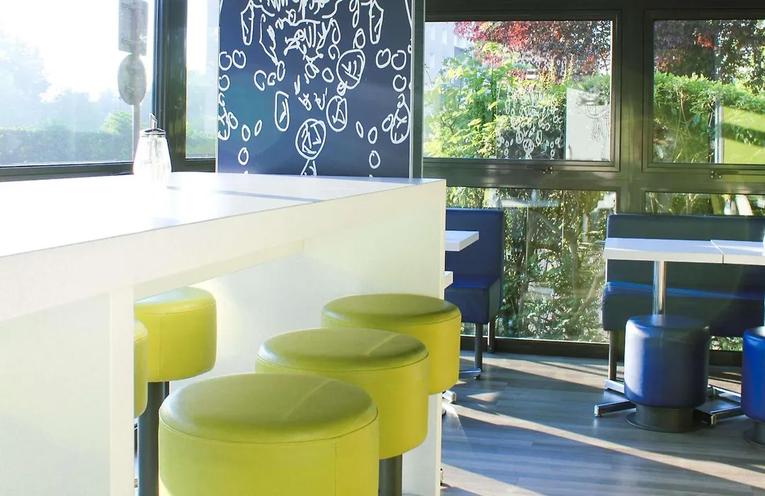 Ibis Budget Saint-Omer Centre-1