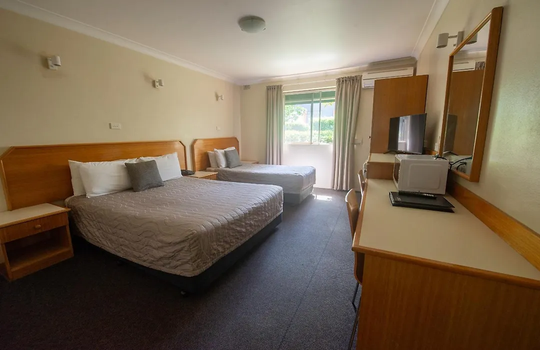Narellan Motor Inn-1