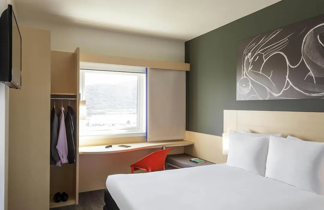 Ibis Queretaro-1
