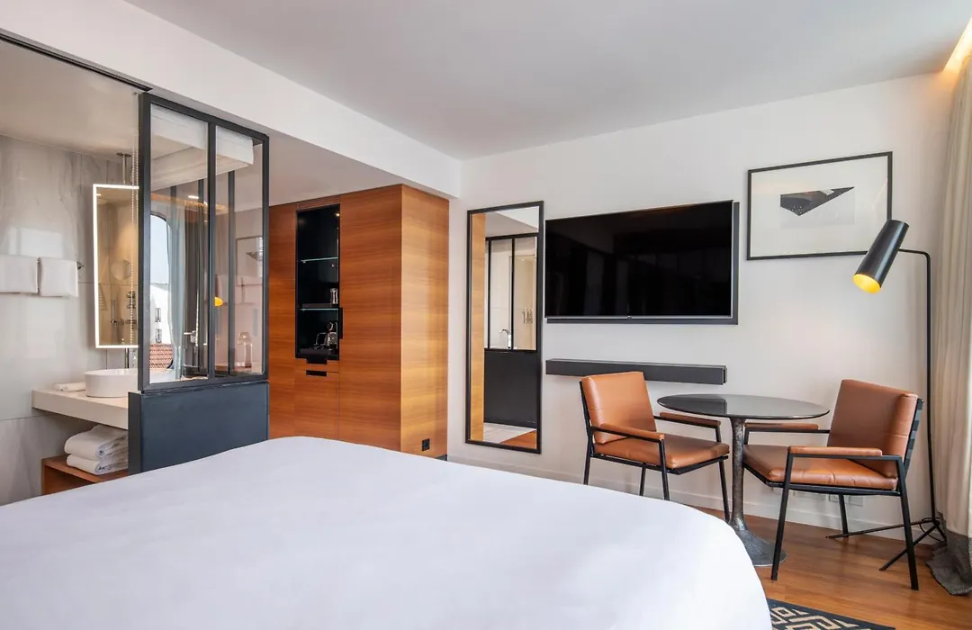 Renaissance Paris Republique Hotel & Spa-1