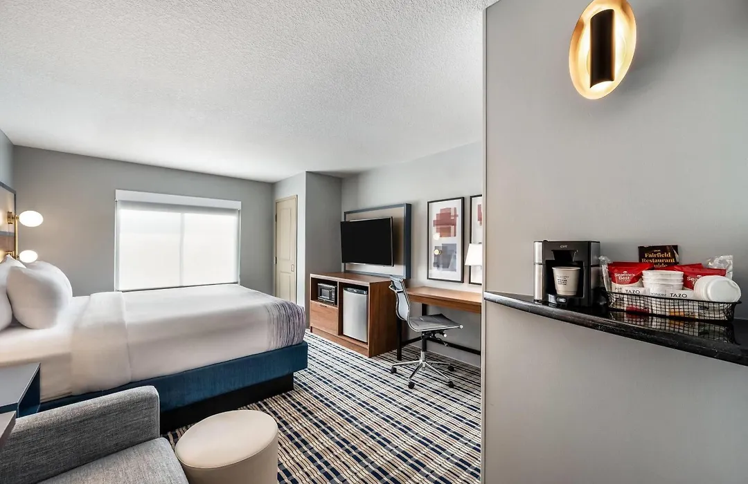 Americinn By Wyndham Fairfield-1