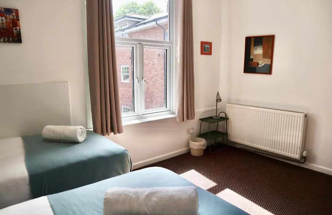 City Centre Guest House - Gloucester Park-1