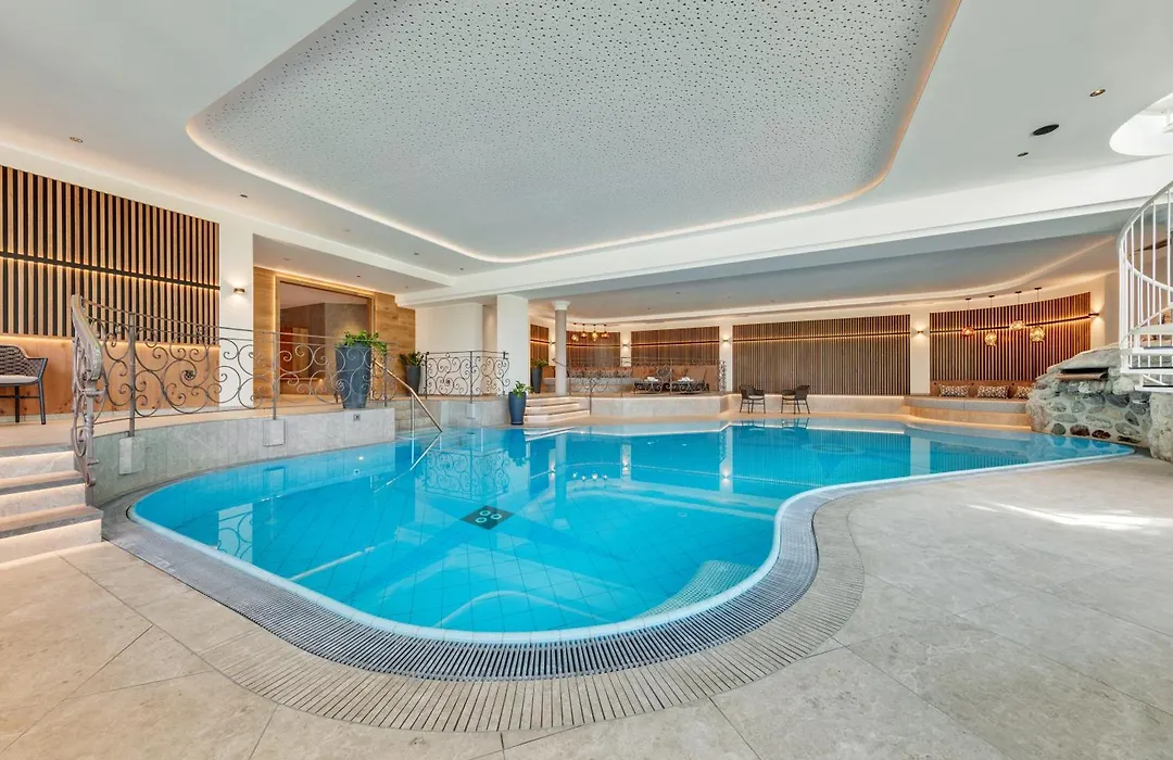 Apparthotel Talhof, Restaurant, Pool und Spa-1