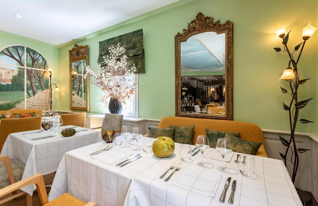 Logis Hôtel La Bastide De Grignan&Restaurant La Chênaie-1