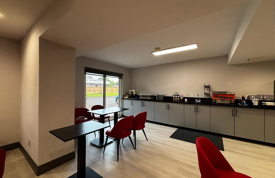 Ramada By Wyndham Kingston-1