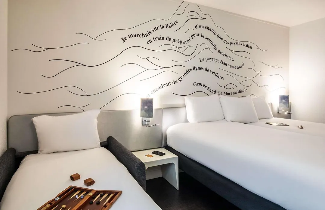 Ibis Styles Paris Tolbiac Bibliotheque-1