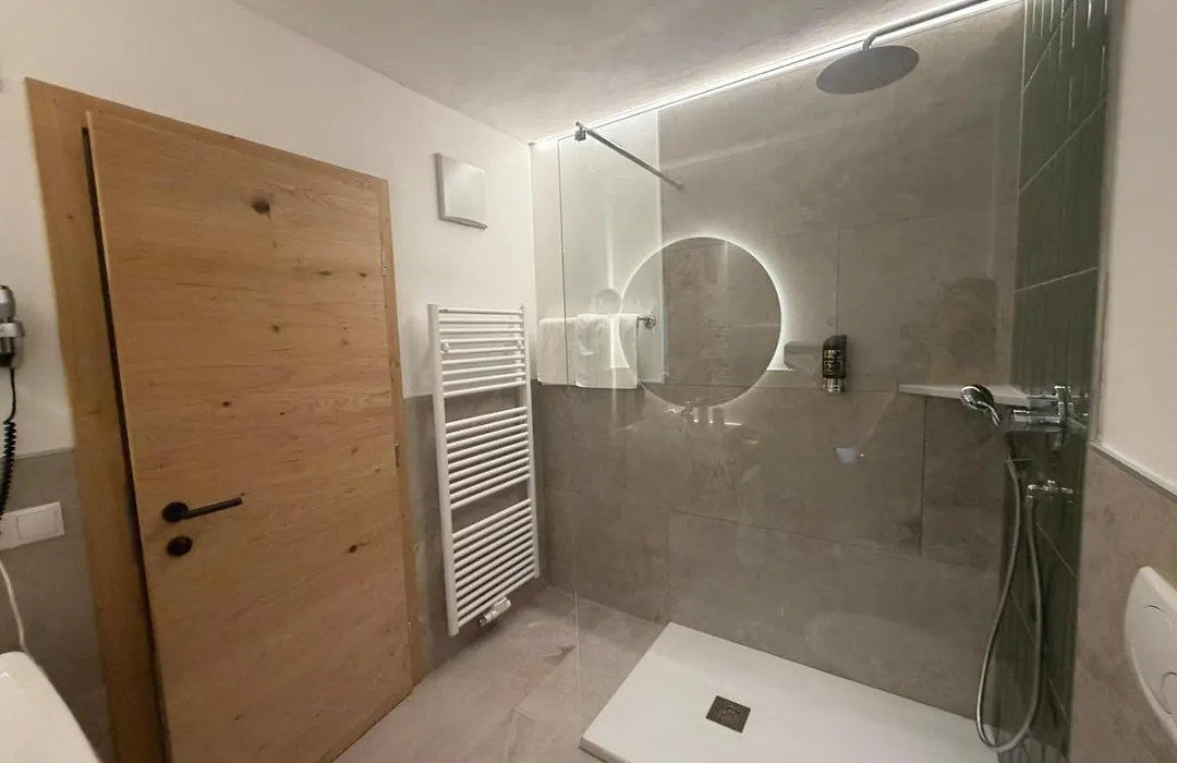 Hotel Alpenland-1