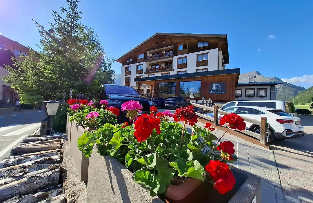 Hotel Bernina-1