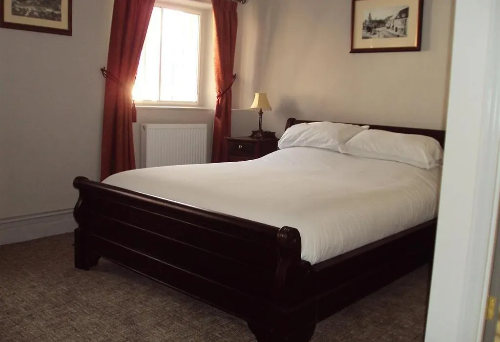George Inn, Mere-1