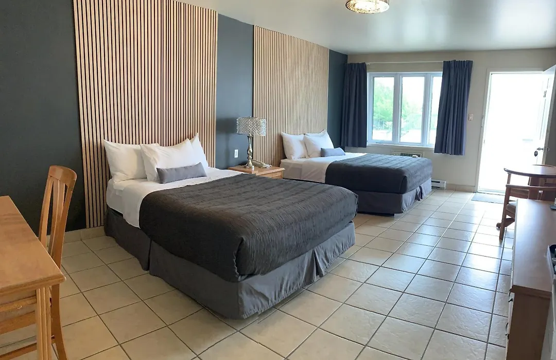 Motel Quatre Saisons-1